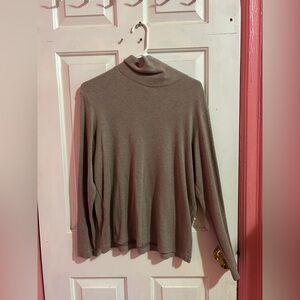 UNIQLO Brown Turtleneck Sweater